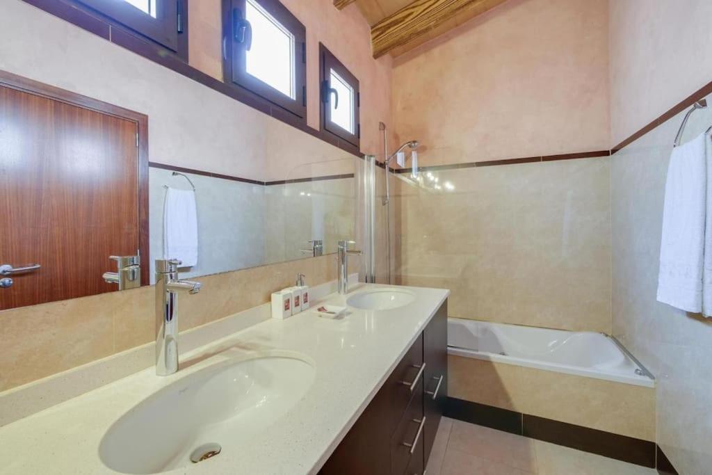 Ferienhaus Santa Maria Town House Santa Maria del Cami (Mallorca)